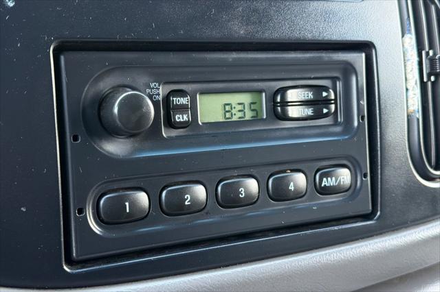 2002 Ford E-350 Super Duty Unknown