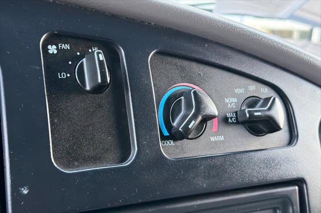 2002 Ford E-350 Super Duty Unknown