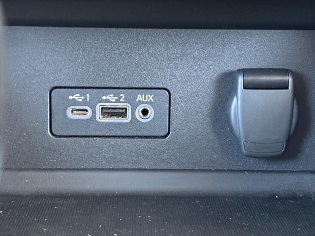 2023 Nissan Sentra SV Xtronic CVT