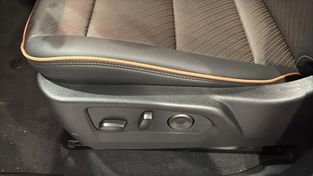 2026 GMC Canyon AT4, 4WD