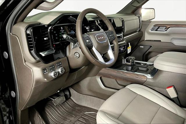 2026 GMC Sierra 1500 Crew Cab, Short Bed, SLT, 4WD