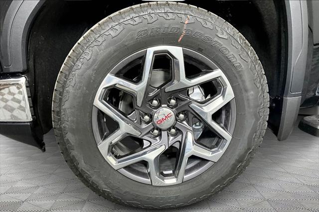 2026 GMC Sierra 1500 Crew Cab, Short Bed, SLT, 4WD