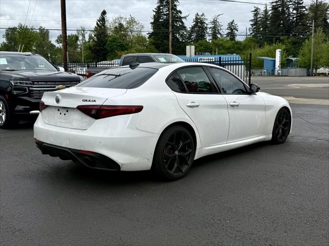 2020 Alfa Romeo Giulia Sport RWD