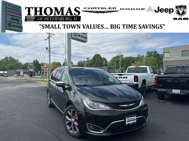 2018 Chrysler Pacifica Limited for sale in Petersburg, IL