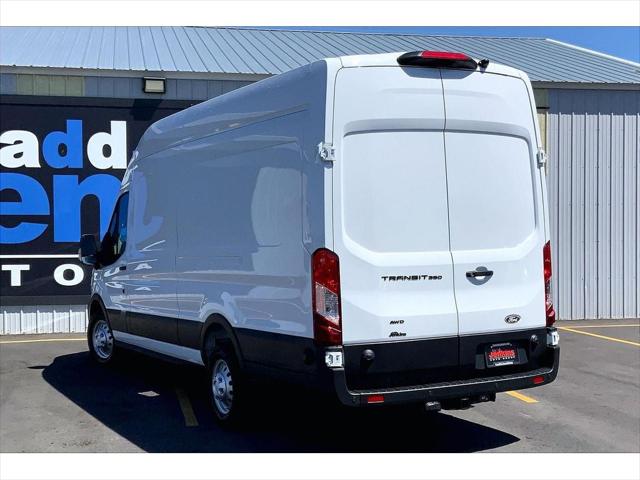 2026 Ford Transit Cargo Van Base