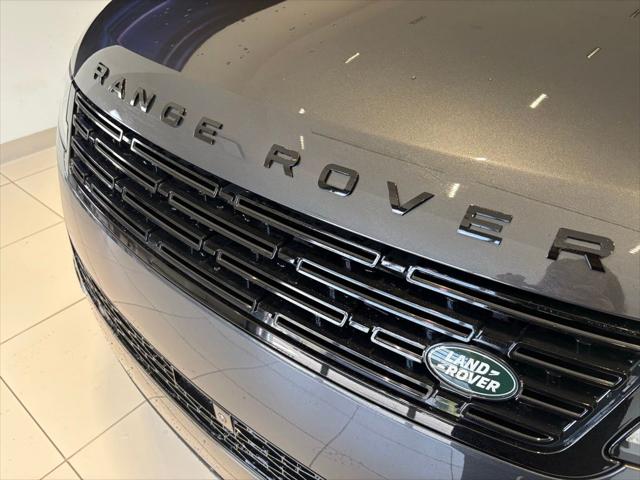 2026 Land Rover Range Rover Sport P360 SE