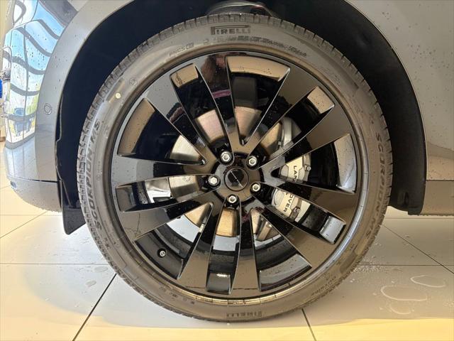 2026 Land Rover Range Rover Sport P360 SE