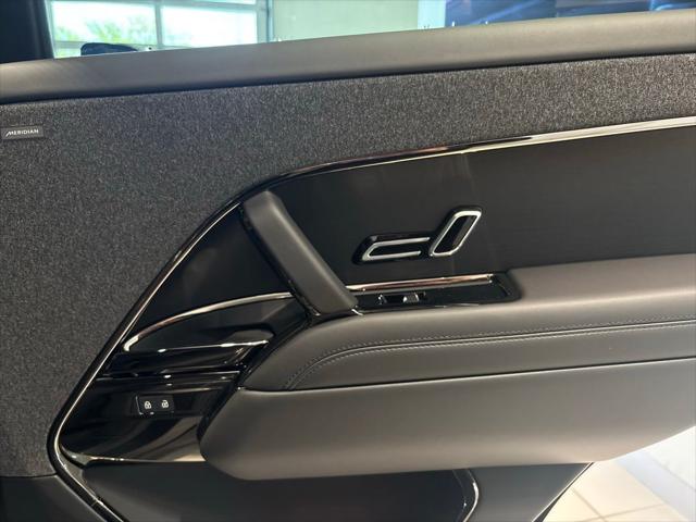 2026 Land Rover Range Rover Sport P360 SE