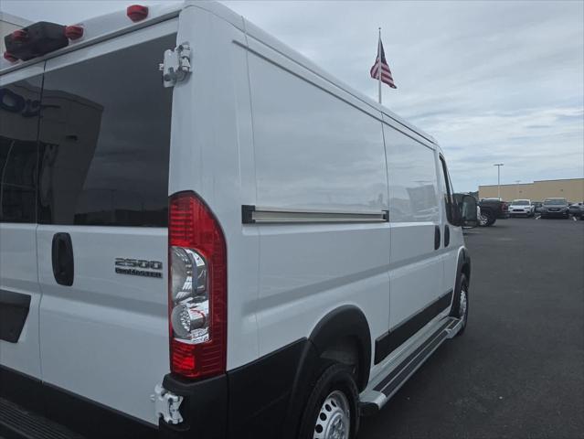 2025 Ram ProMaster 2500 Cargo Van Tradesman Low Roof 136" WB w/Pass Seat