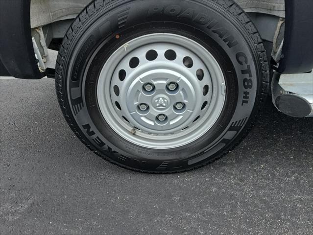 2025 Ram ProMaster 2500 Cargo Van Tradesman Low Roof 136" WB w/Pass Seat