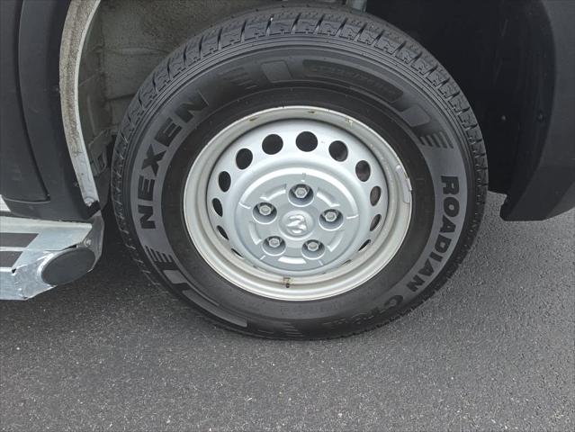 2025 Ram ProMaster 2500 Cargo Van Tradesman Low Roof 136" WB w/Pass Seat