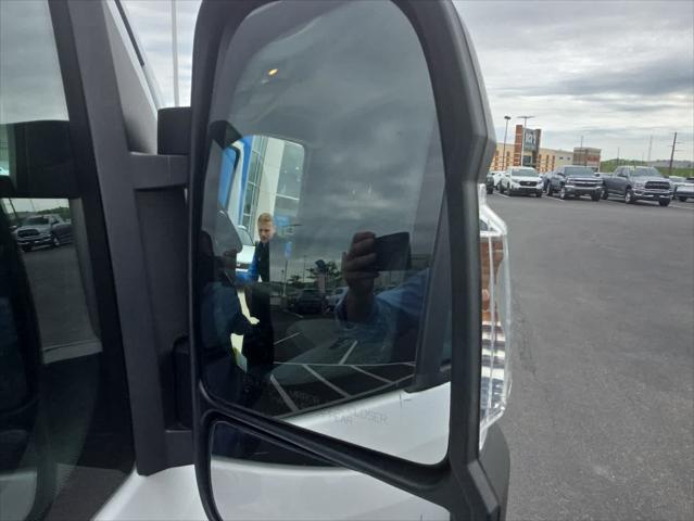2025 Ram ProMaster 2500 Cargo Van Tradesman Low Roof 136" WB w/Pass Seat