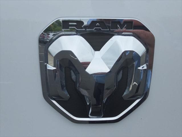 2025 Ram ProMaster 2500 Cargo Van Tradesman Low Roof 136" WB w/Pass Seat