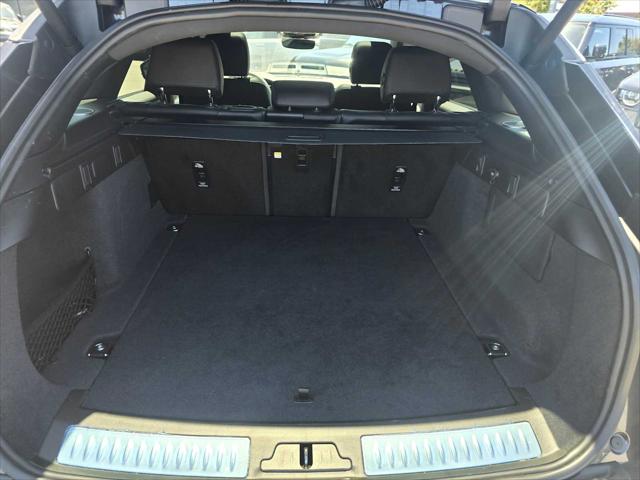 2026 Land Rover Range Rover Velar P250 Dynamic SE