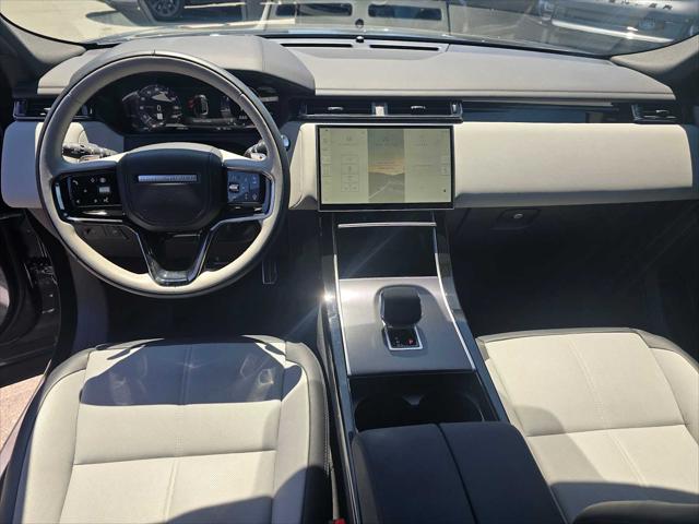 2026 Land Rover Range Rover Velar P250 Dynamic SE
