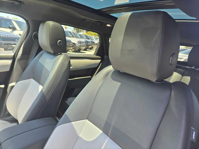 2026 Land Rover Range Rover Velar P250 Dynamic SE