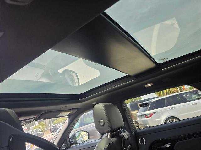 2026 Land Rover Range Rover Evoque Dynamic SE