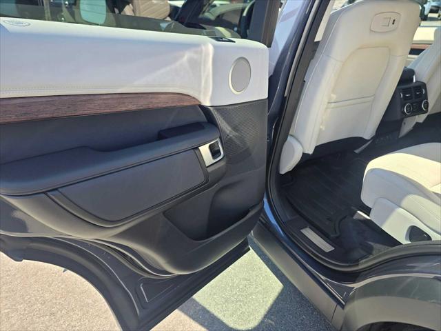 2025 Land Rover Discovery P300 S
