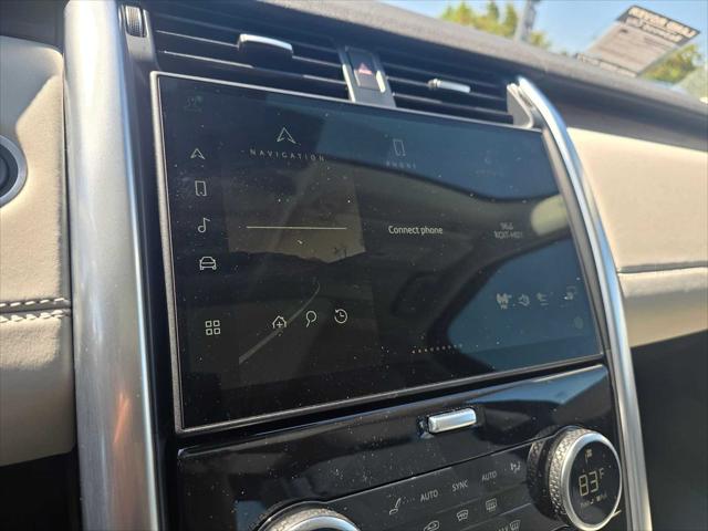 2025 Land Rover Discovery P300 S