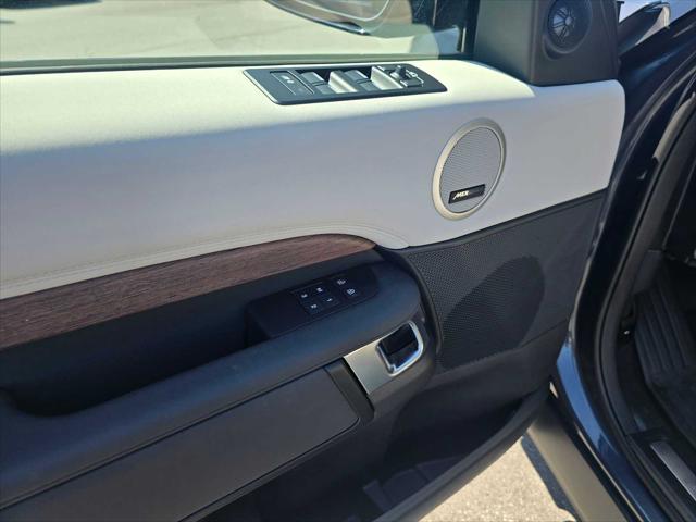 2025 Land Rover Discovery P300 S
