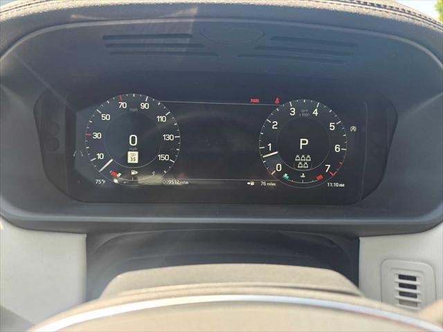 2025 Land Rover Discovery P300 S