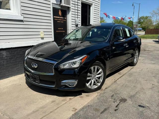 2019 INFINITI Q70 3.7X LUXE for sale in Maywood, IL