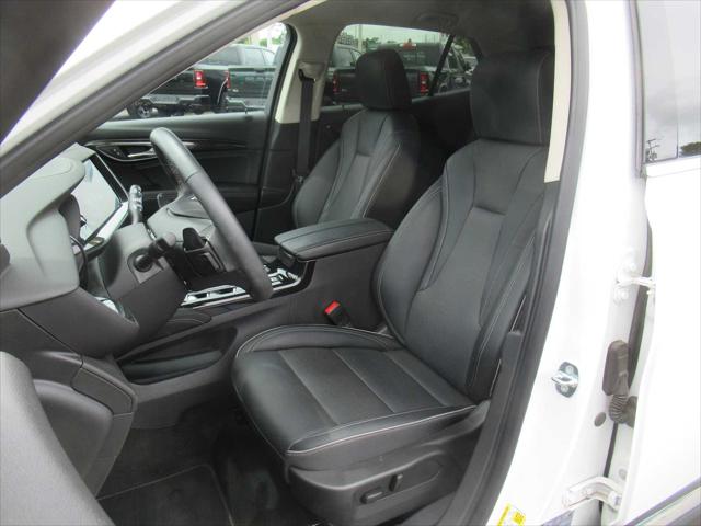 2023 Buick Envision Essence FWD