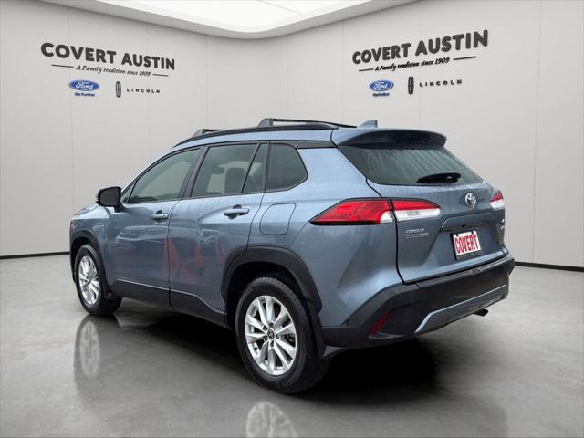 2024 Toyota Corolla Cross LE
