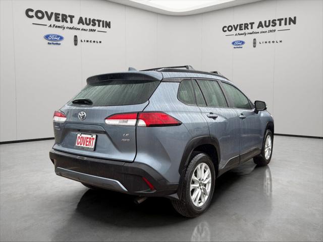 2024 Toyota Corolla Cross LE