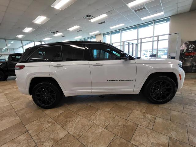 2026 Jeep Grand Cherokee Summit 4x4