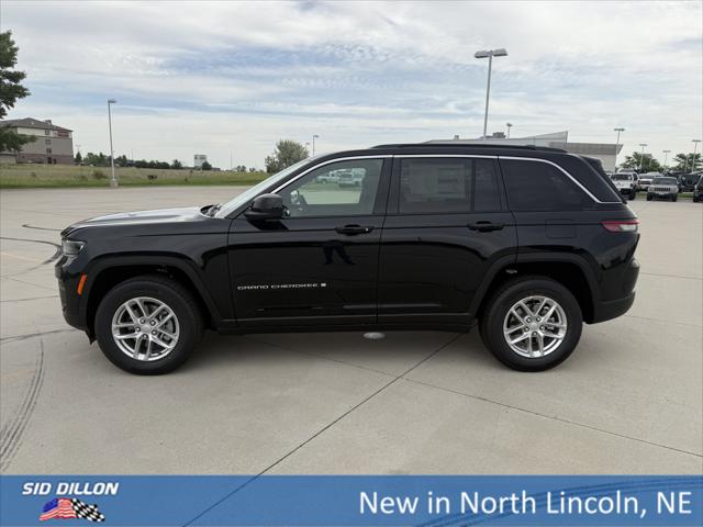 2026 Jeep Grand Cherokee GRAND CHEROKEE LAREDO X 4X4