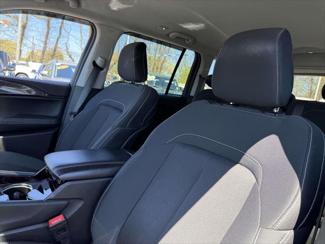 2023 Jeep Grand Cherokee Laredo 4x4
