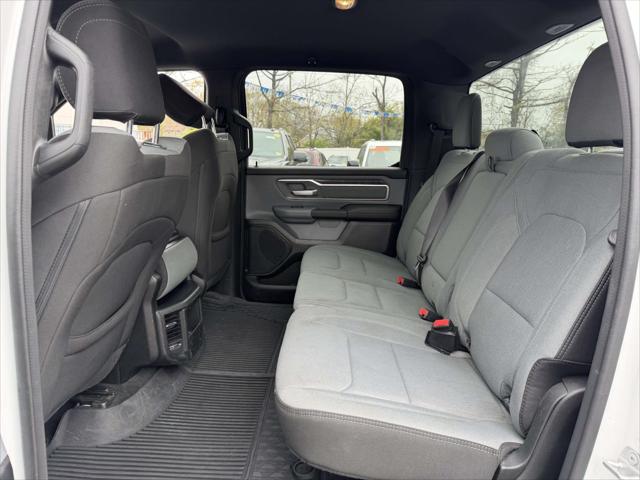 2022 Ram 1500 Big Horn Crew Cab 4x4 5'7" Box