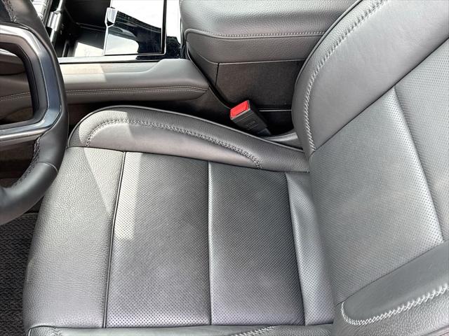 2025 GMC Yukon XL 4WD Denali