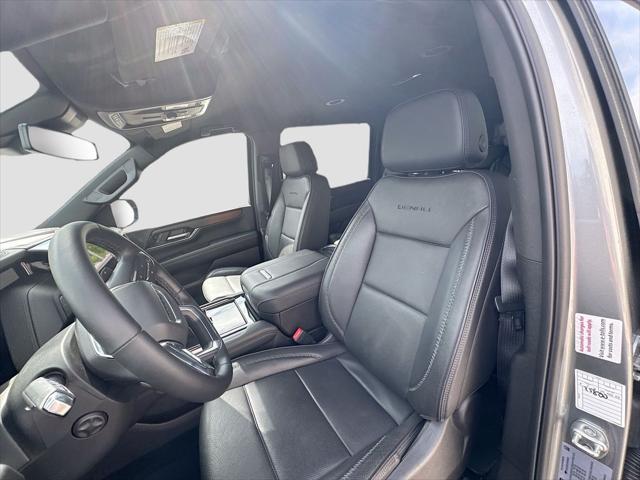 2025 GMC Yukon XL 4WD Denali