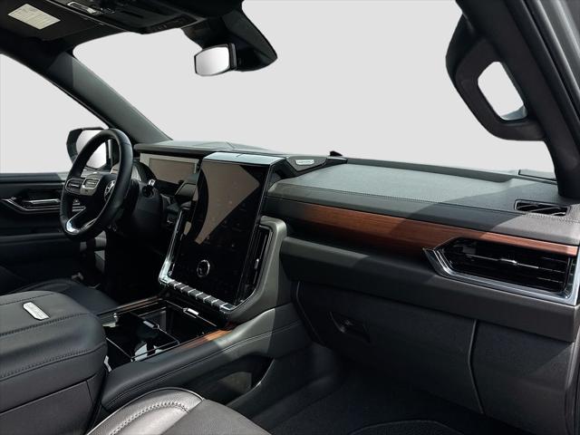 2025 GMC Yukon XL 4WD Denali