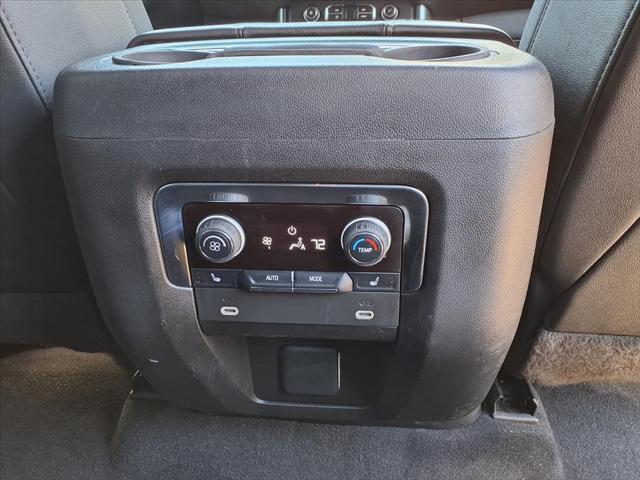 2022 Chevrolet Suburban 4WD Premier
