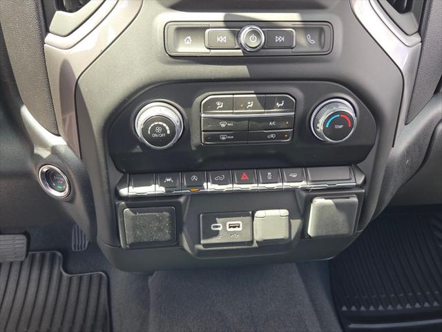 2026 Chevrolet Silverado 1500 2WD Crew Cab Short Bed Custom