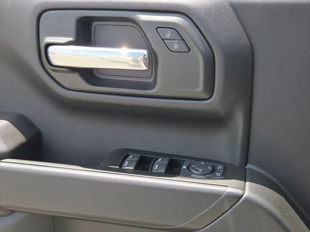 2026 Chevrolet Silverado 1500 2WD Crew Cab Short Bed Custom