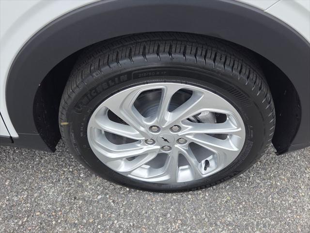 2027 Chevrolet Bolt LT FWD