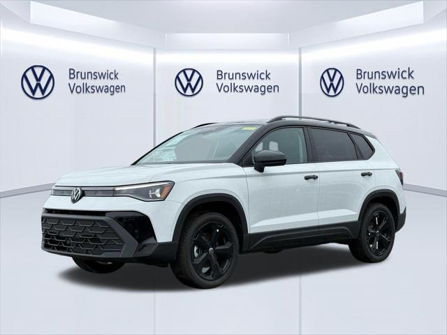 2026 Volkswagen Taos SE Black for sale in Brunswick, OH
