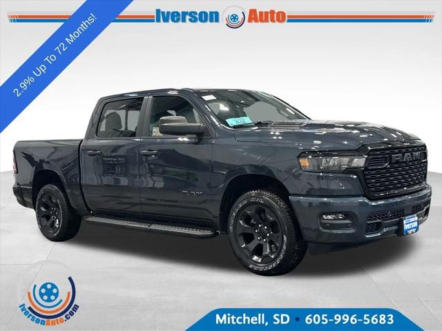 2026 RAM Ram 1500 RAM 1500 EXPRESS CREW CAB 4X4 57 BOX