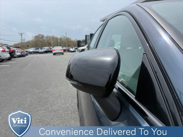 2024 Volvo S60 B5 Plus Dark Theme