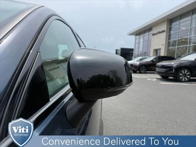 2024 Volvo S60 B5 Plus Dark Theme