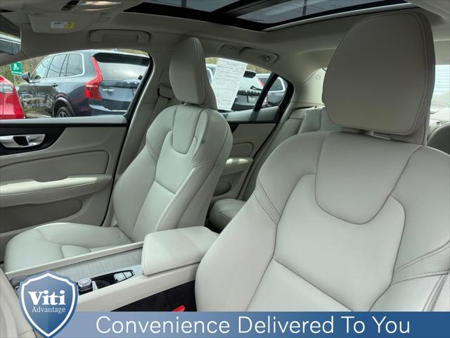 2024 Volvo S60 B5 Plus Dark Theme