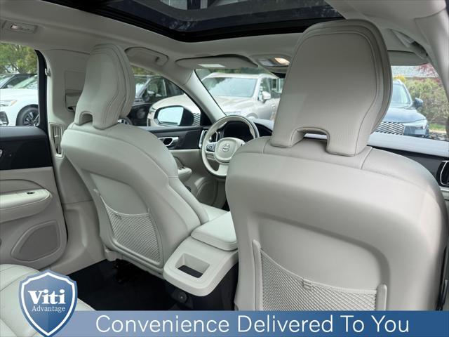 2024 Volvo S60 B5 Plus Dark Theme