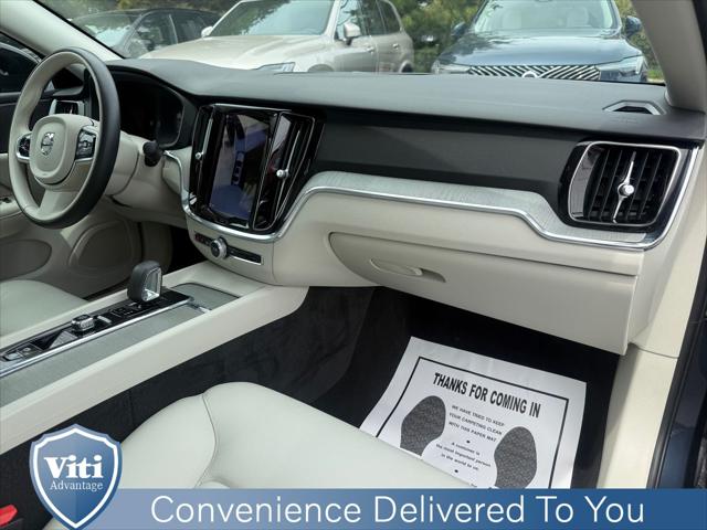 2024 Volvo S60 B5 Plus Dark Theme