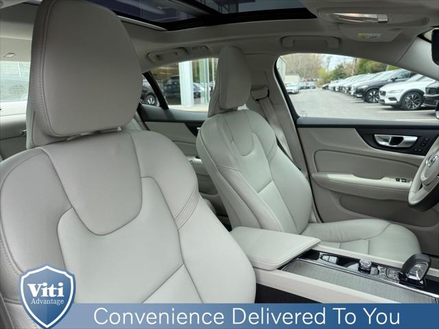 2024 Volvo S60 B5 Plus Dark Theme