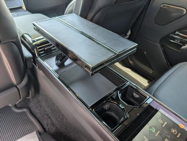 2026 Land Rover Range Rover P615 SV Black