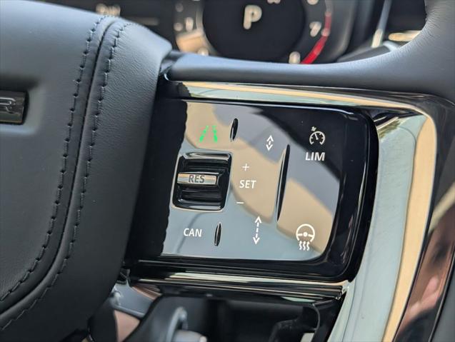 2026 Land Rover Range Rover P615 SV Black